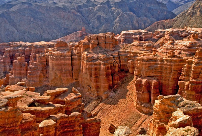 Charyn Canyon Travel Guide