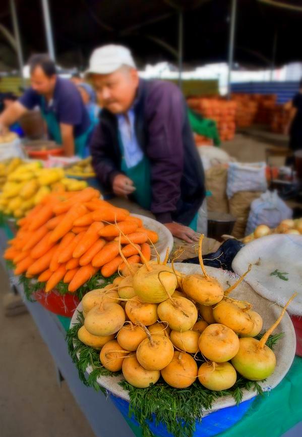 Askia Farmer’s Market Tashkent